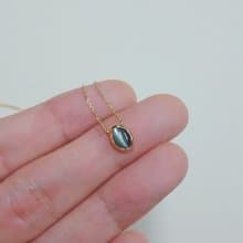 限量現貨 - 天然亞歷山大變色貓眼石蛋面包鑲純 18K 黃金項鍊