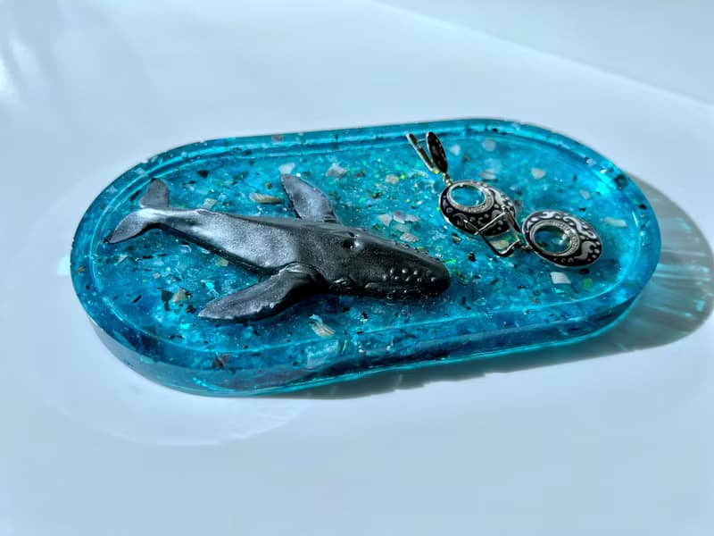 廚房用品 碗 azur vanity tray with whale. Resin tray, perfume tray 香水收納 結婚禮物 乾花