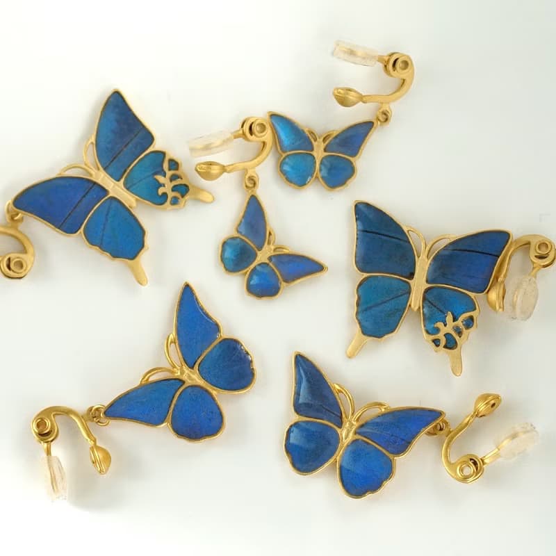 モルフォ蝶の大きなアンティークイヤリング