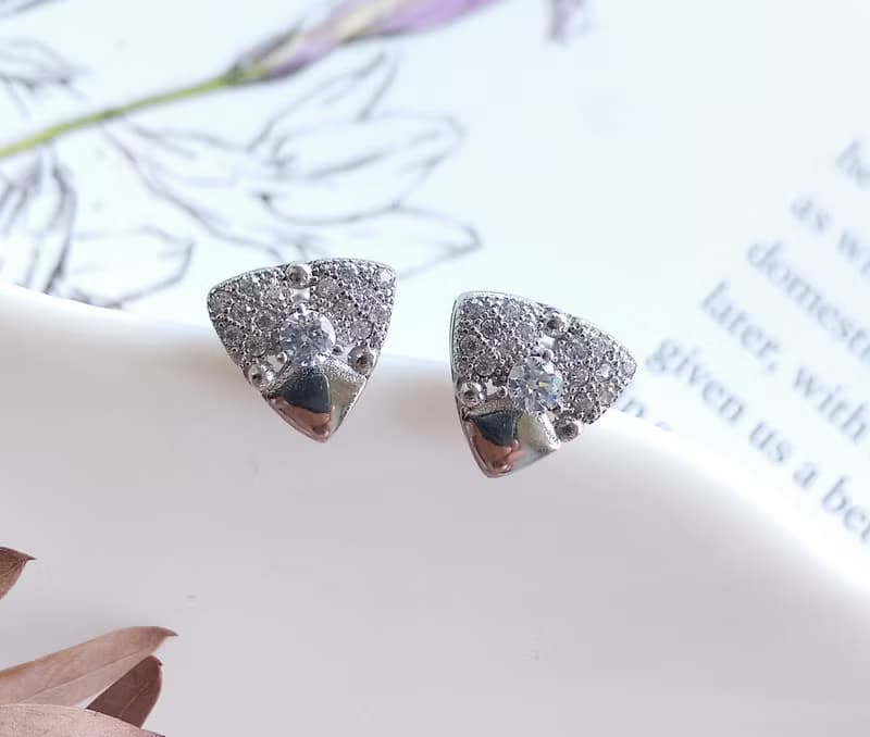 Vintage Jewelry 西洋古董飾品 銀色調 秀氣 小巧貼耳 針式耳環
