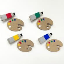 紙でできた パレットとえのぐのブローチセット