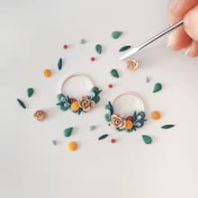 bi natural//茶色花波波草花圈金屬圈手工軟陶耳環