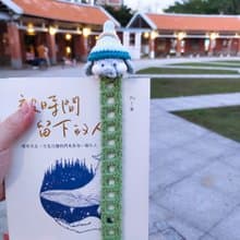 水蜜桃有蟲小偷 編織書籤 搞怪書籤 文具週邊 交換禮物 聖誕禮物