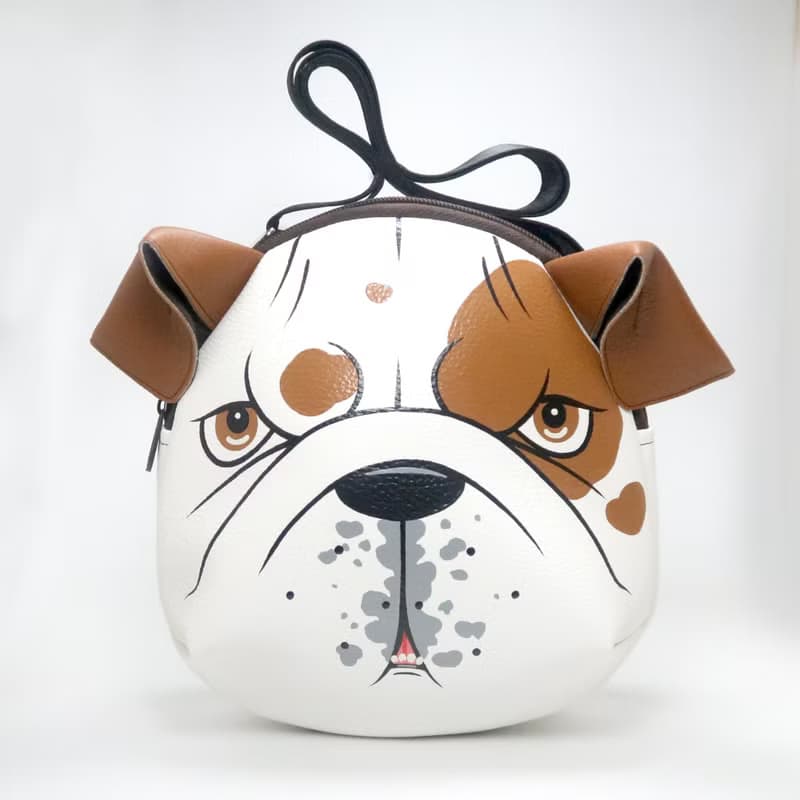 English bulldog crossbody bag  is compact fro carrying mobile phones.
