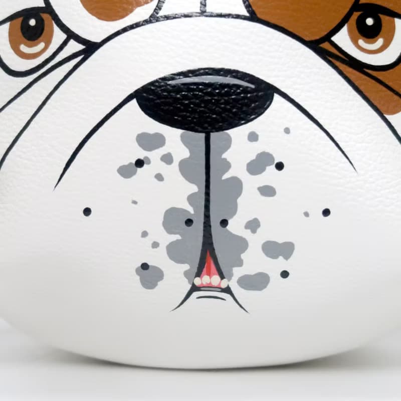 English bulldog crossbody bag  is compact fro carrying mobile phones.