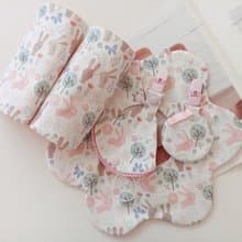 【5日內出貨】煙花小兔 彌月禮盒 嬰兒圍兜 揹帶口水巾 二合一