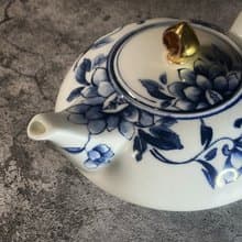 迴香靜對 貝瓷鴻運壺 手繪