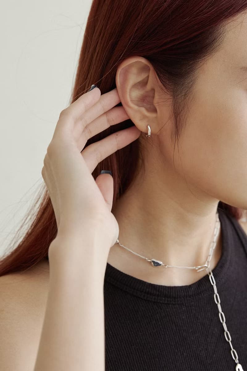 Round Huggie Earring 弧形圈圈耳環