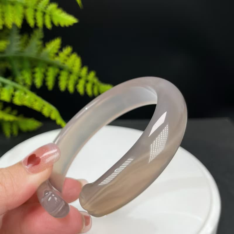 精品精選 開口貓爪瑪瑙手鐲 62MM 冰潤起光漸變灰 平衡穩定情緒