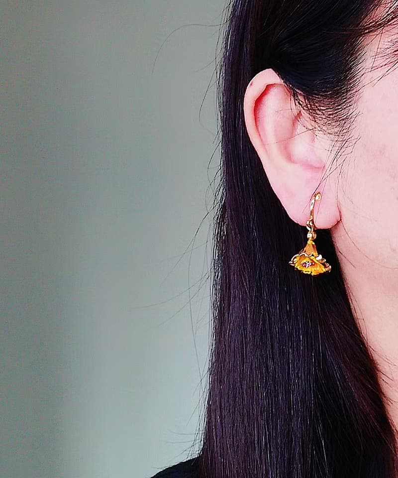 vintage jewelry  古董奧地利垂墜水仙花 夾式耳環