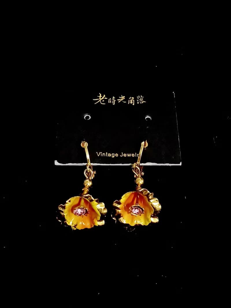 vintage jewelry  古董奧地利垂墜水仙花 夾式耳環