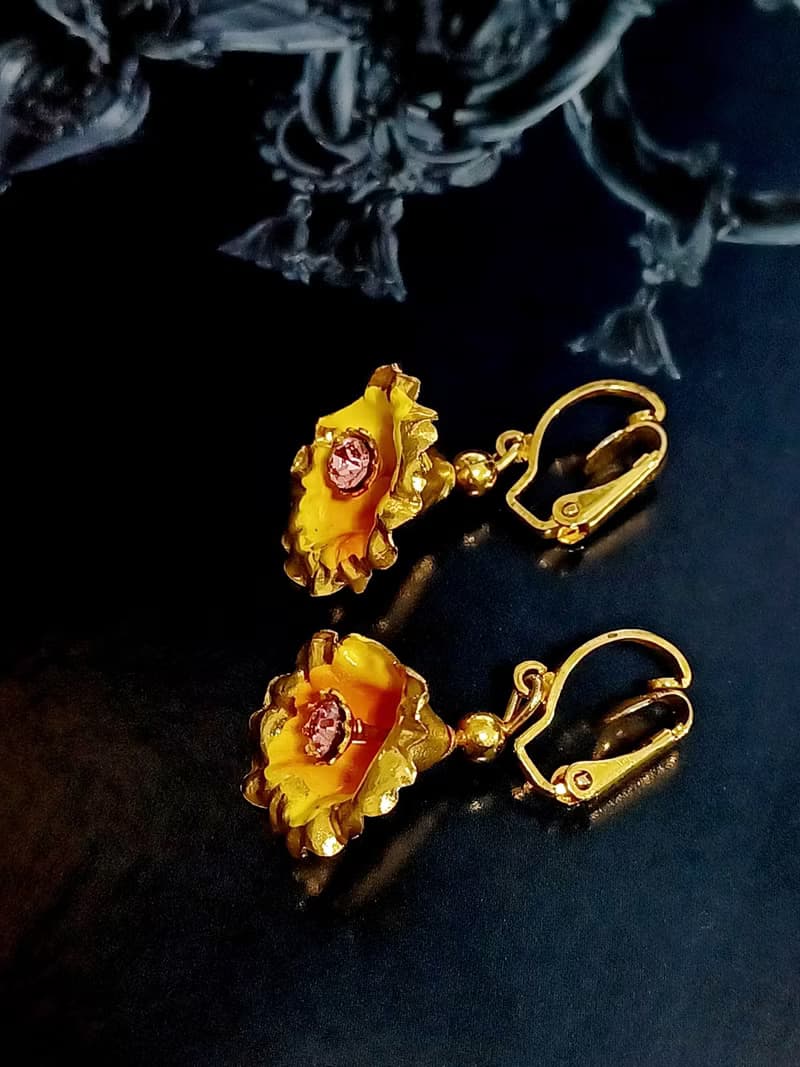 vintage jewelry  古董奧地利垂墜水仙花 夾式耳環