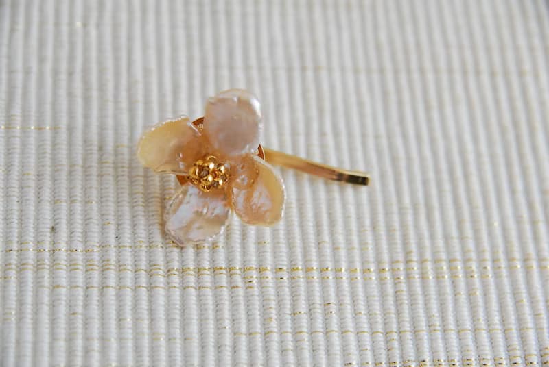 花びらケシパールのお花のポニーフック　ライトオレンジ