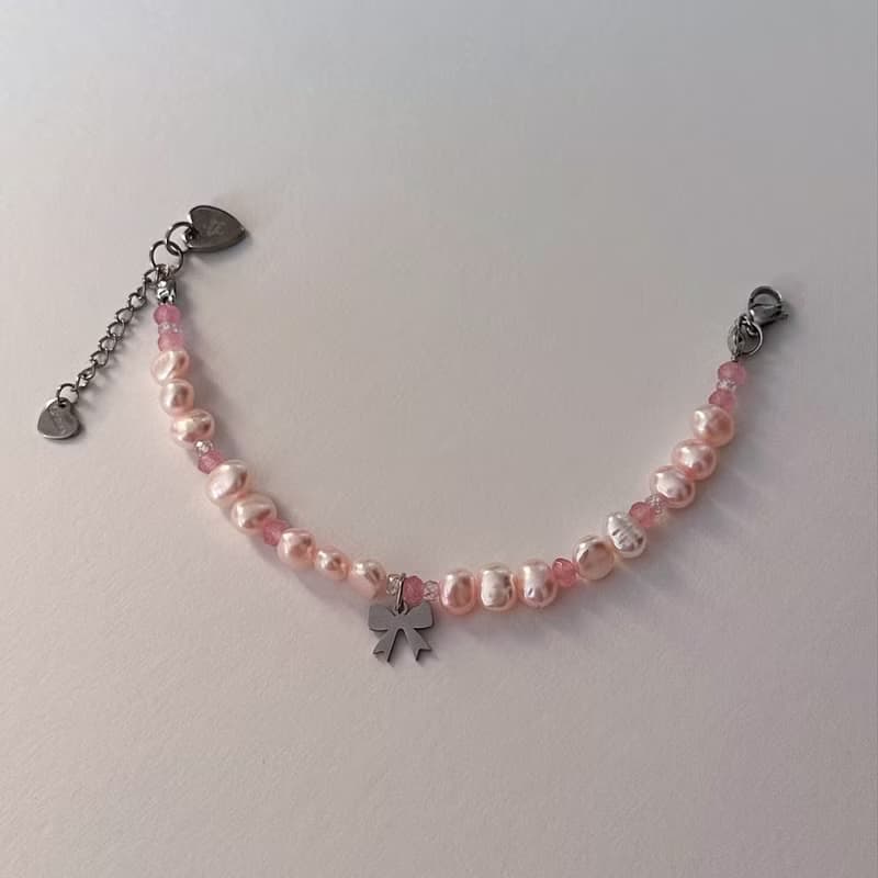 PALE PINK PEARL BRACELET