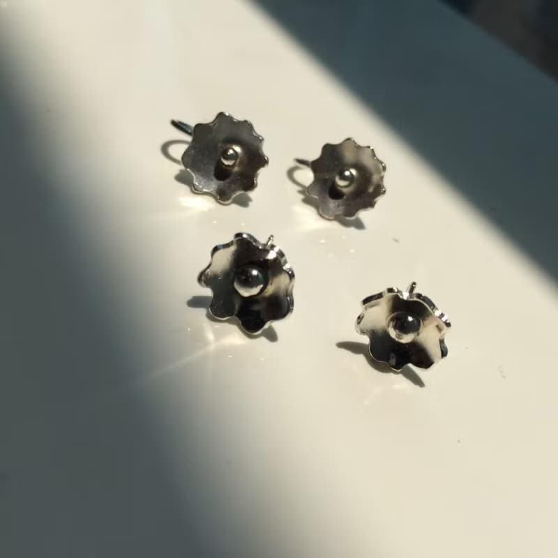 / 小草花d  /純銀耳環-925純銀耳針 / 夾式耳環