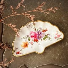 古董英國製Royal Crown Derby 德比花束系列骨瓷扇形碟
