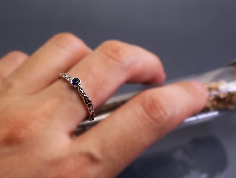 實物系列-有機質感深藍寶石925銀開口戒