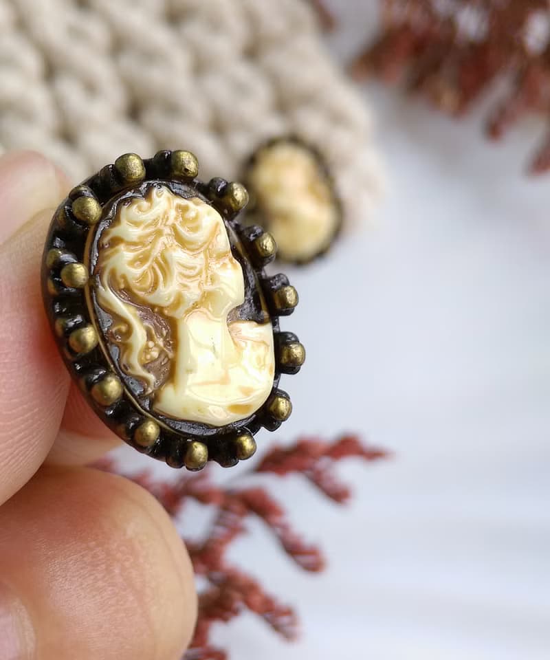 Vintage Jewelry 西洋古董飾品 CAMEO 古典 針式耳環