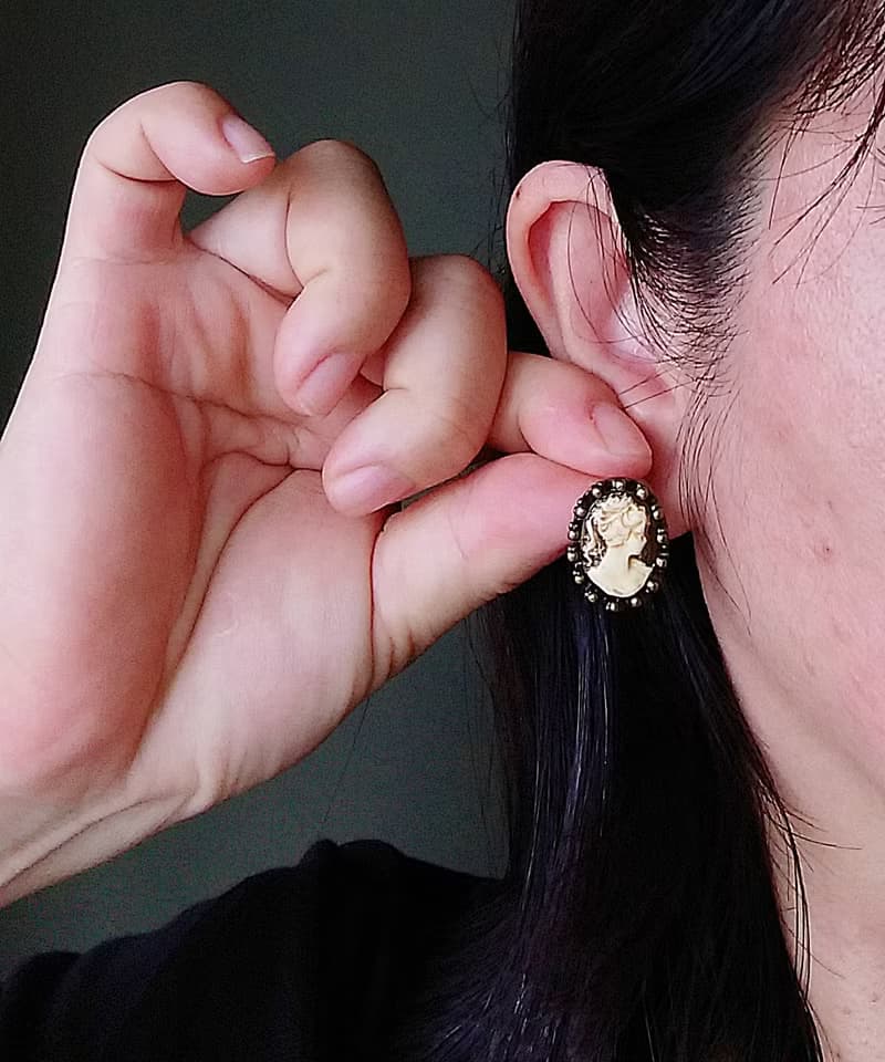 Vintage Jewelry 西洋古董飾品 CAMEO 古典 針式耳環