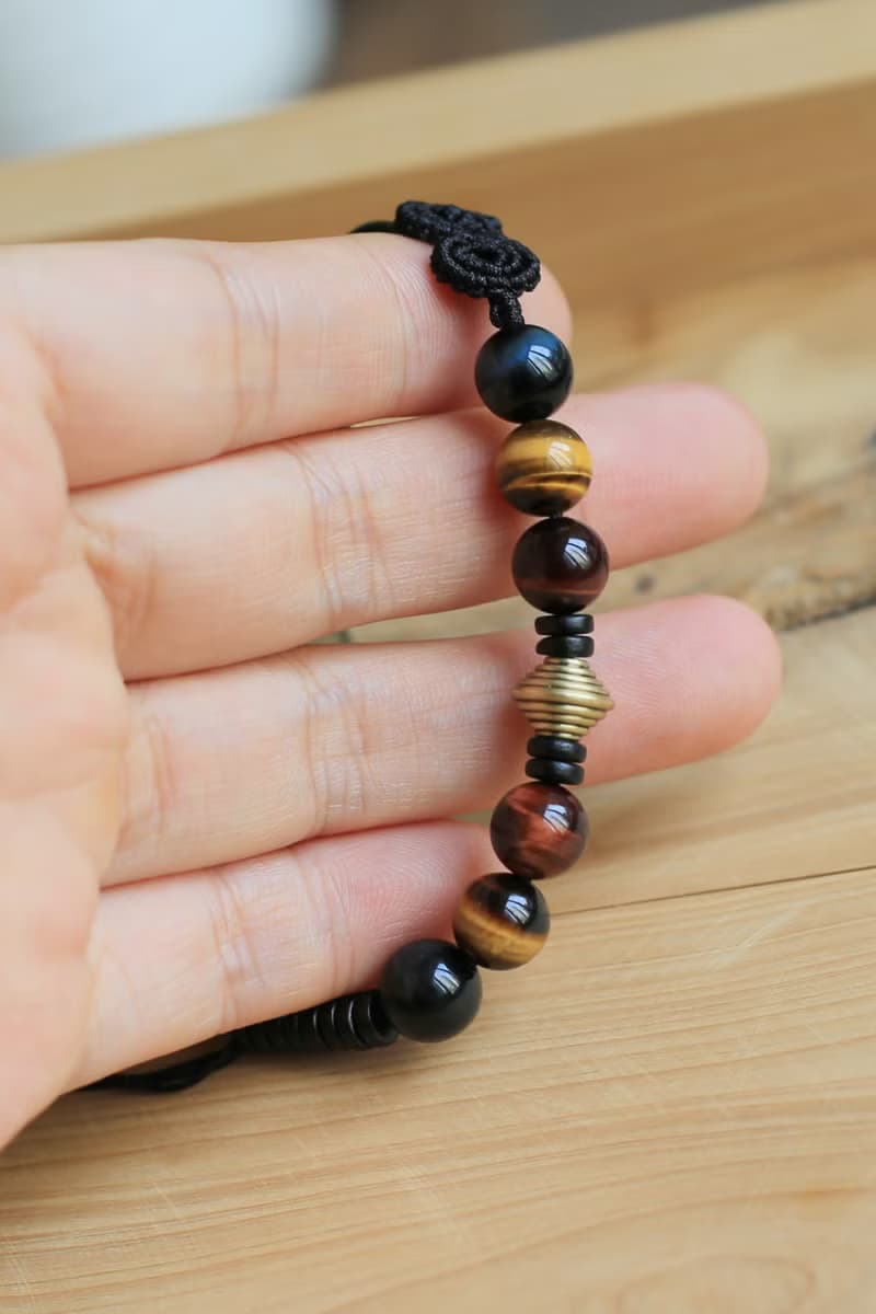 No.8-原創 &洞察 | 紅黃藍虎眼石手繩 閃電光效 黃銅 | 好運