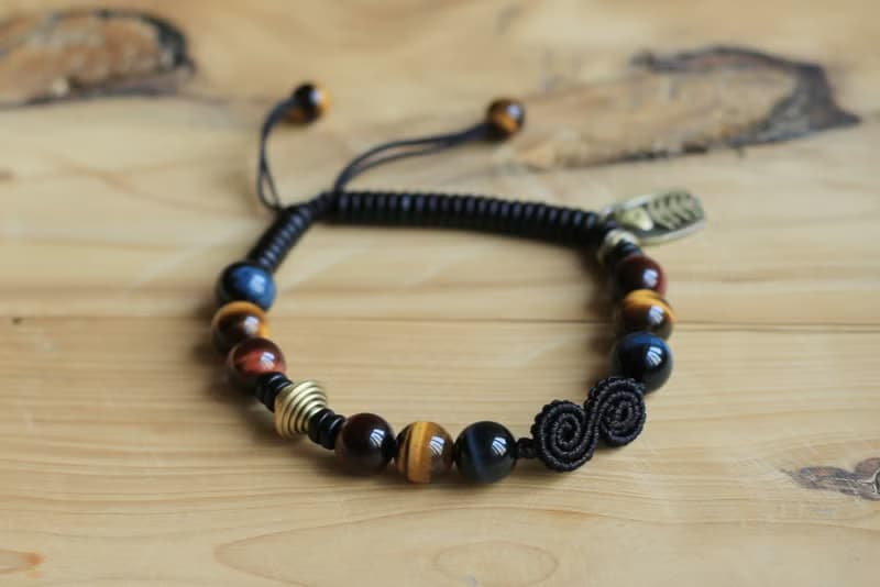 No.8-原創 &洞察 | 紅黃藍虎眼石手繩 閃電光效 黃銅 | 好運