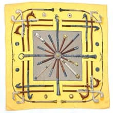 【日本直送 中古美品】エルメス HERMES カレ 45 プチカレ スカーフ CANNES & POMMEAUX ステッキ柄 正方形 シルク100% イエロー