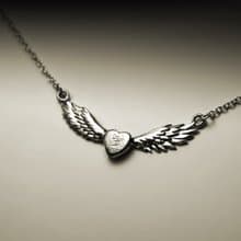 愛心翅膀項鍊