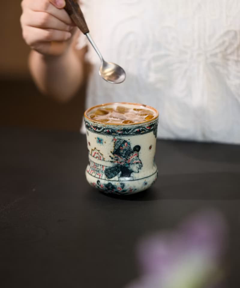 2025年新作 景德鎮手繪青花瓷 中華唐風  皮影戲咖啡杯可樂杯