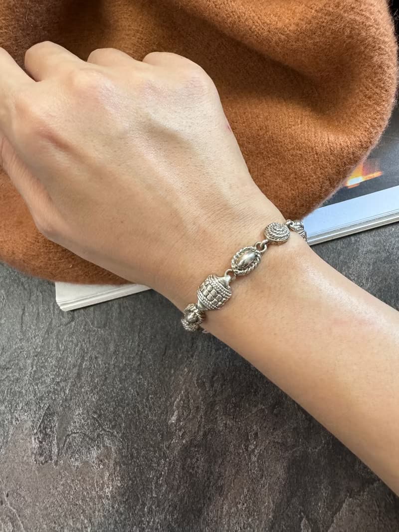 古董AVON銀色雕花手環手鐲 BR246