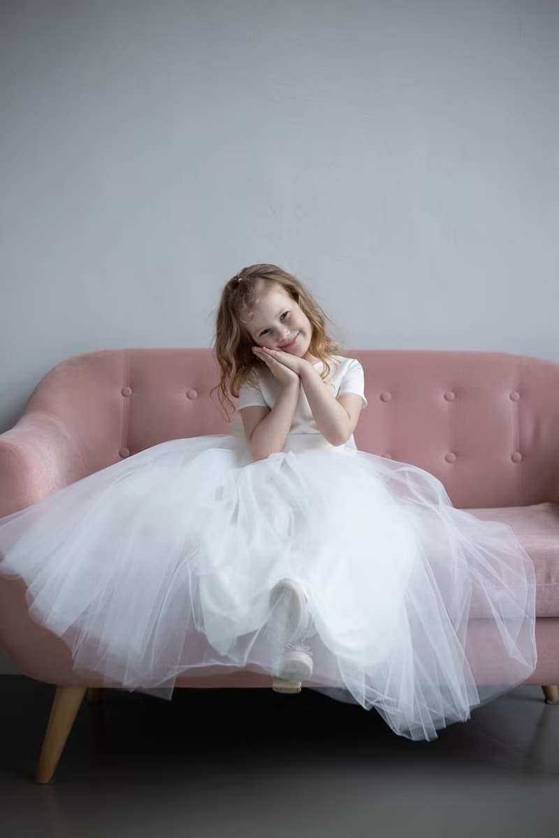 用於婚禮 生日 音樂會和其他慶祝活動的緞面花童禮服