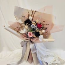 典雅奶茶粉玫瑰花束 不凋花 永生花 乾燥花 情人節花束 求婚花束