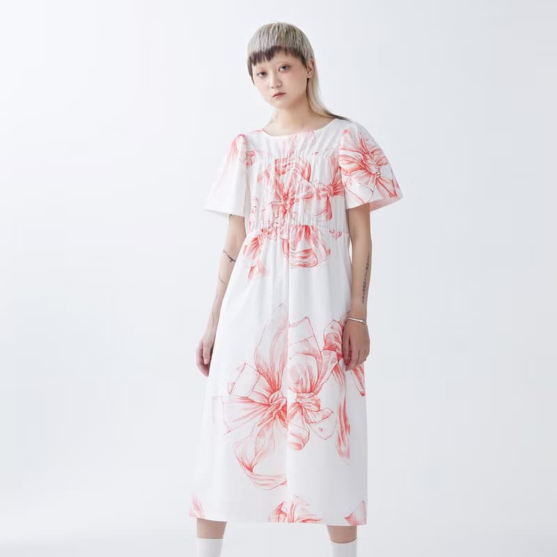 小露背印花洋裝