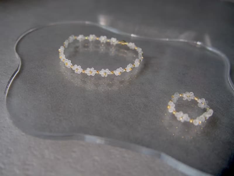 【セット】　ビーズブレスレットとビーズリング　　clear gold　　マグネット着脱　韓国