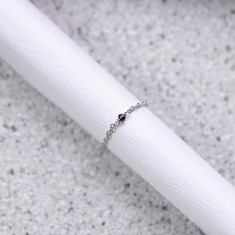 黑尖晶石925純銀果實鍊戒
