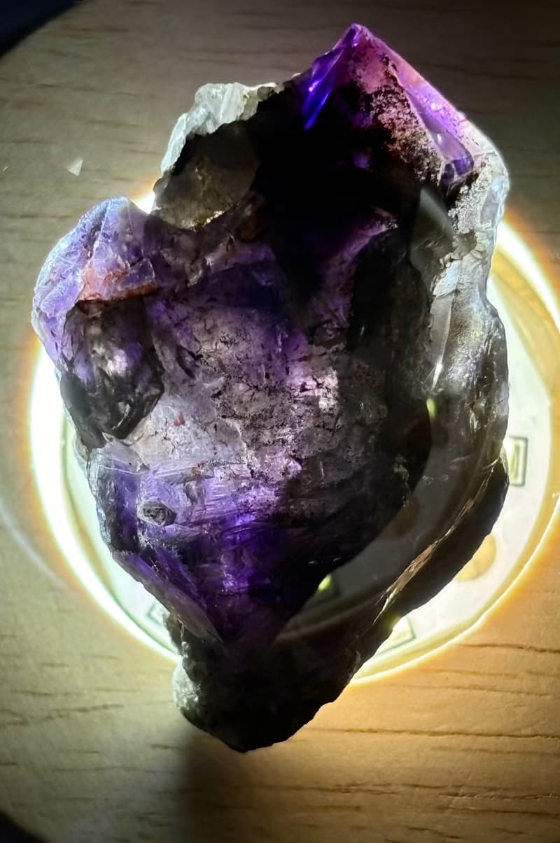 超七水晶 深紫 城堡 紫晶 草苺晶 紫水晶原石 骨幹水晶 印記