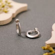 mat hoop smooth pierced earring MATSV　スムースピアス　シンプル　フープピアス　マットシルバー