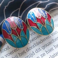 Vintage Jewelry  西洋古董飾品 景泰藍 紅底鬱金香花卉 夾式耳環