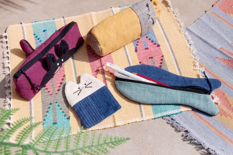 動物收納包/筆袋/化妝包/筆盒/餐具袋/動物文具-手工刺繡魚兒筆袋