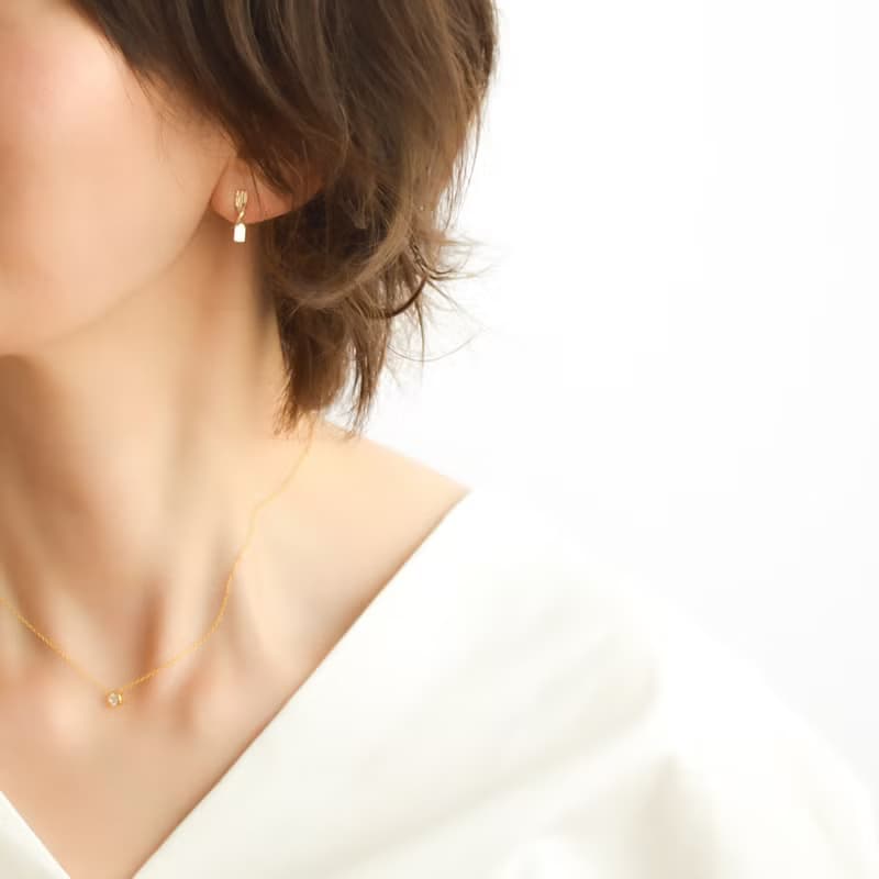 Twist texture bar pierces n351 耳环 簡單的 色帶