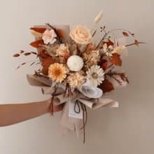 栗子色花束 玫瑰 太陽花 向日葵 畢業花束 情人節生日 週年