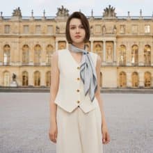 凡爾賽茹 海底宮殿 灰色 大方巾絲巾90厘米 Jardin Des Fontaines