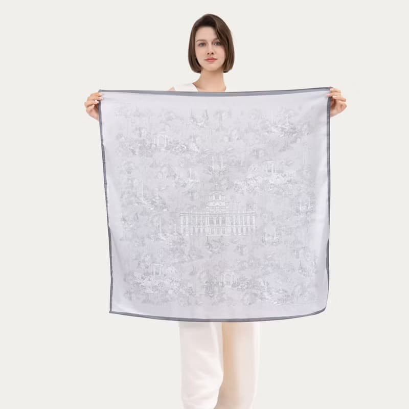 凡爾賽茹 海底宮殿 灰色 大方巾絲巾90厘米 Jardin Des Fontaines