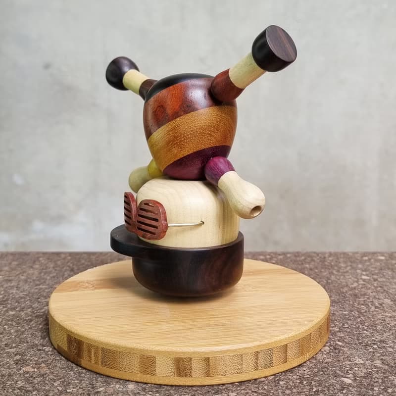 HEADSPIN wood craft sculpture model decoration