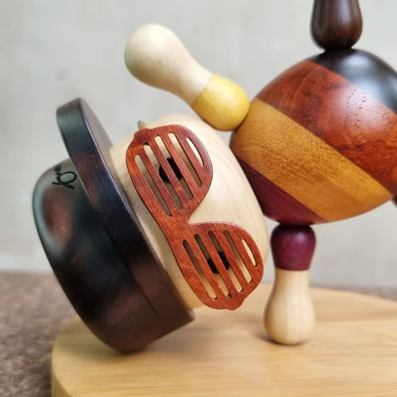 HEADSPIN wood craft sculpture model decoration