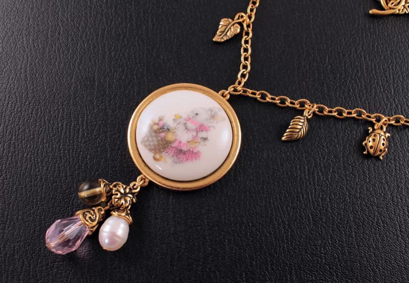 Cute Pink Bunny Rabbit Hare Porcelain Cameo Gold Charm Pendant Necklace Jewelry