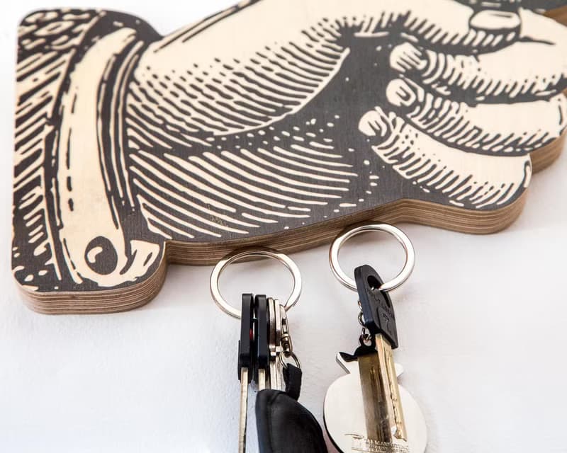 Magnet Key Hook - Key Wall Organizer - on a magnet - Hand - Free shipping //