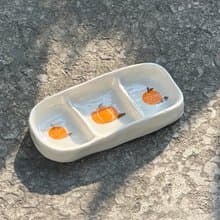 秋日橘色小醬碟