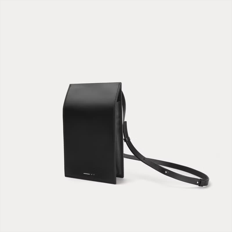 DA17 Conductor Bag – Black (Minimal Leather Bag)