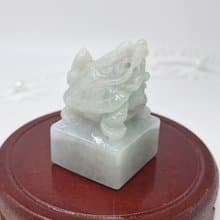 溫潤粉紫三彩手工雕刻龍龜印章 | 天然緬甸玉A貨翡翠