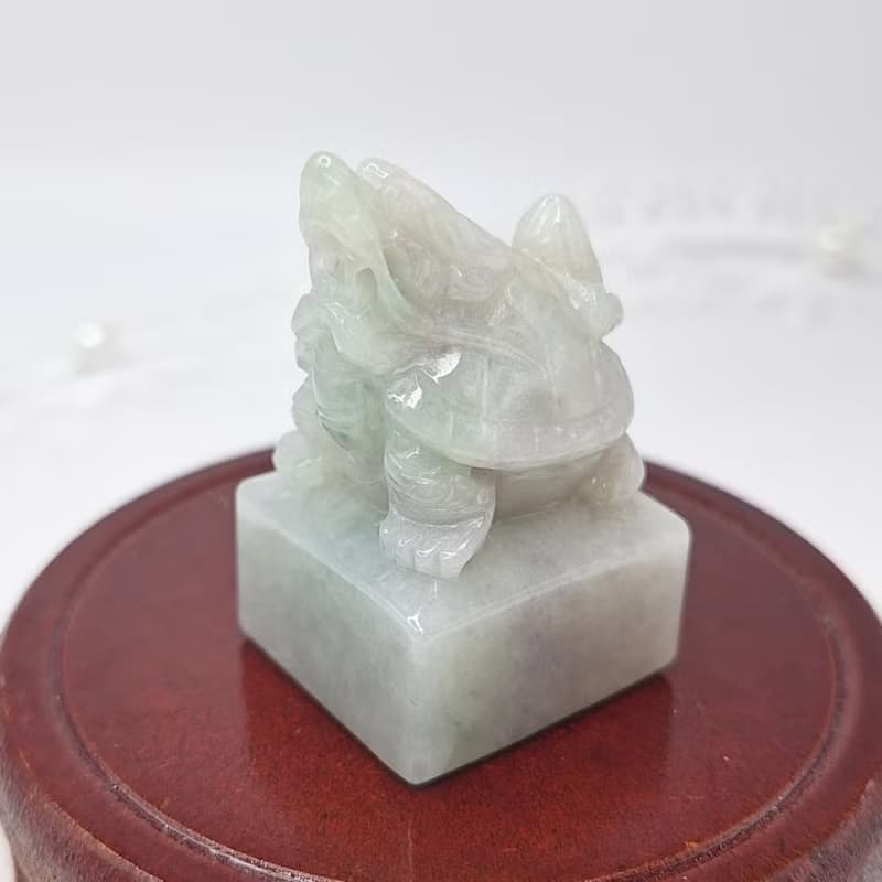 溫潤粉紫三彩手工雕刻龍龜印章 | 天然緬甸玉A貨翡翠